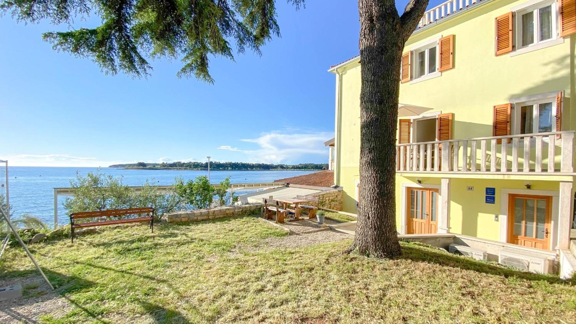 Villa Bonazza Novigrad  Exterior photo